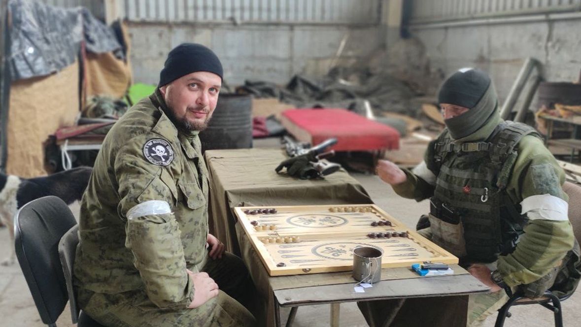„Stříleli jsme na své příbuzné, jinak to nešlo.“ Ruský voják popsal boj o Mariupol